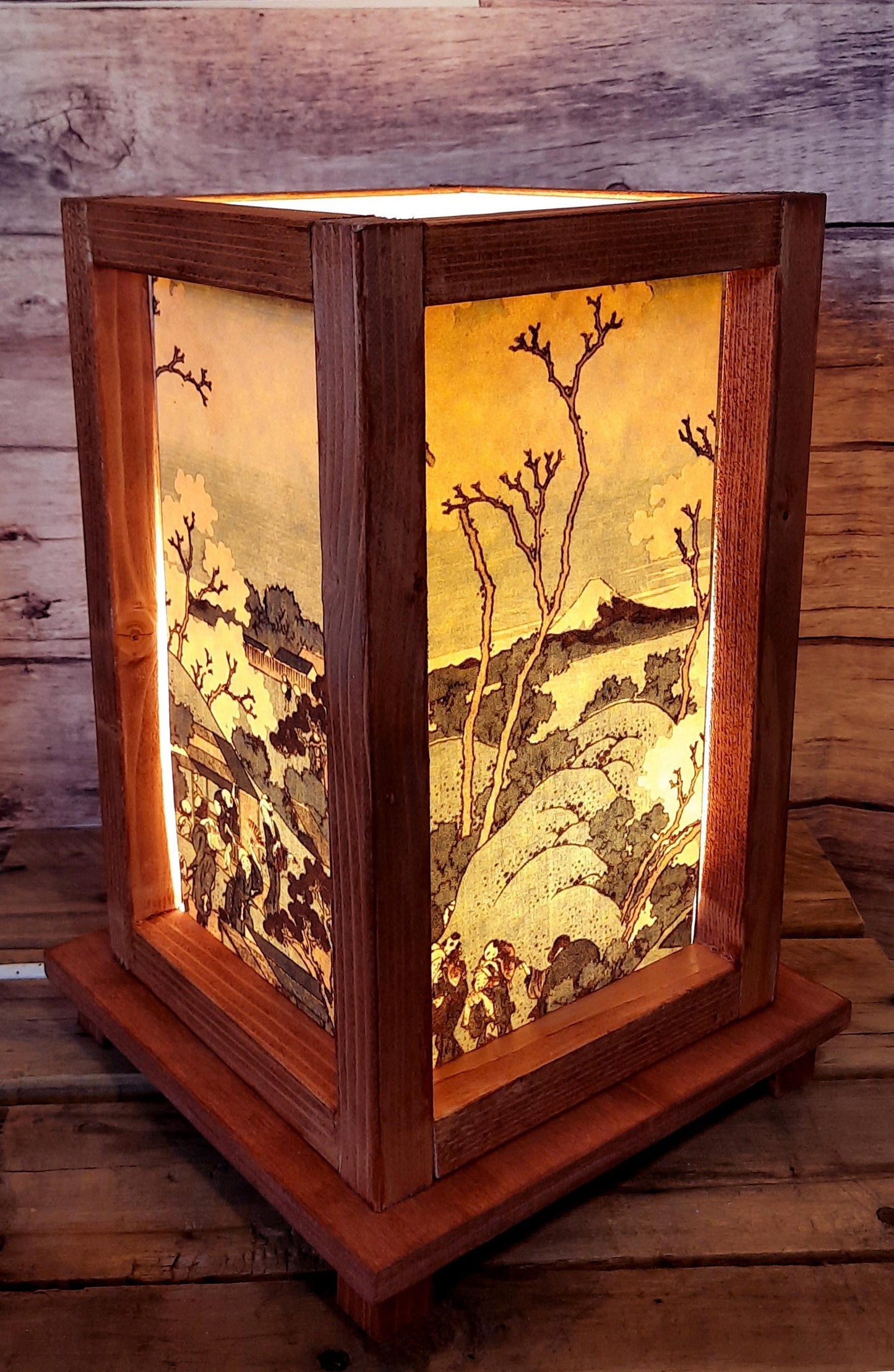 LAMPADE GIAPPONESI in legno 