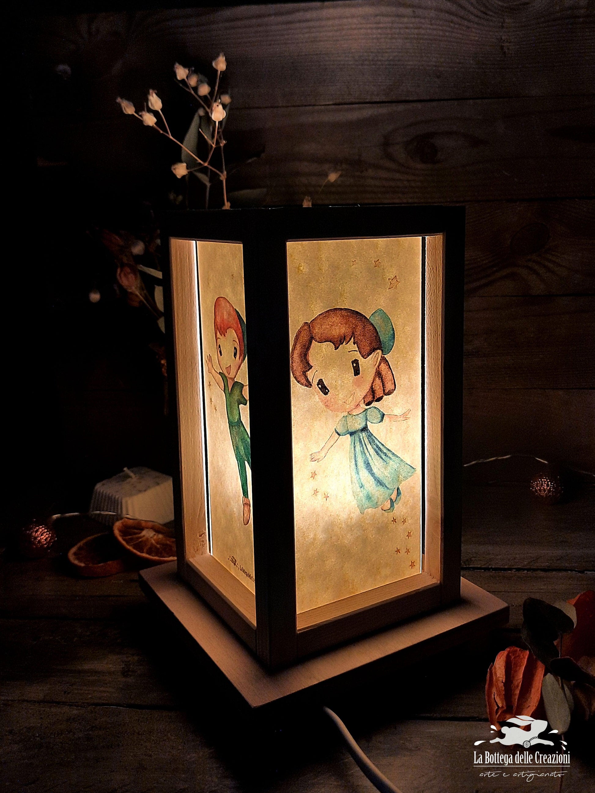 Lampade Elettriche in Legno "Peter Pan" La Bottega delle Creazioni